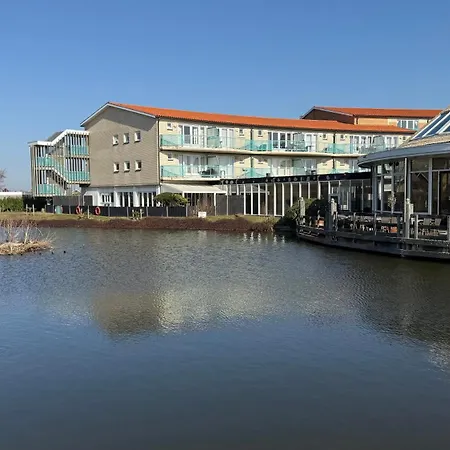 141 Hébergement de vacances *